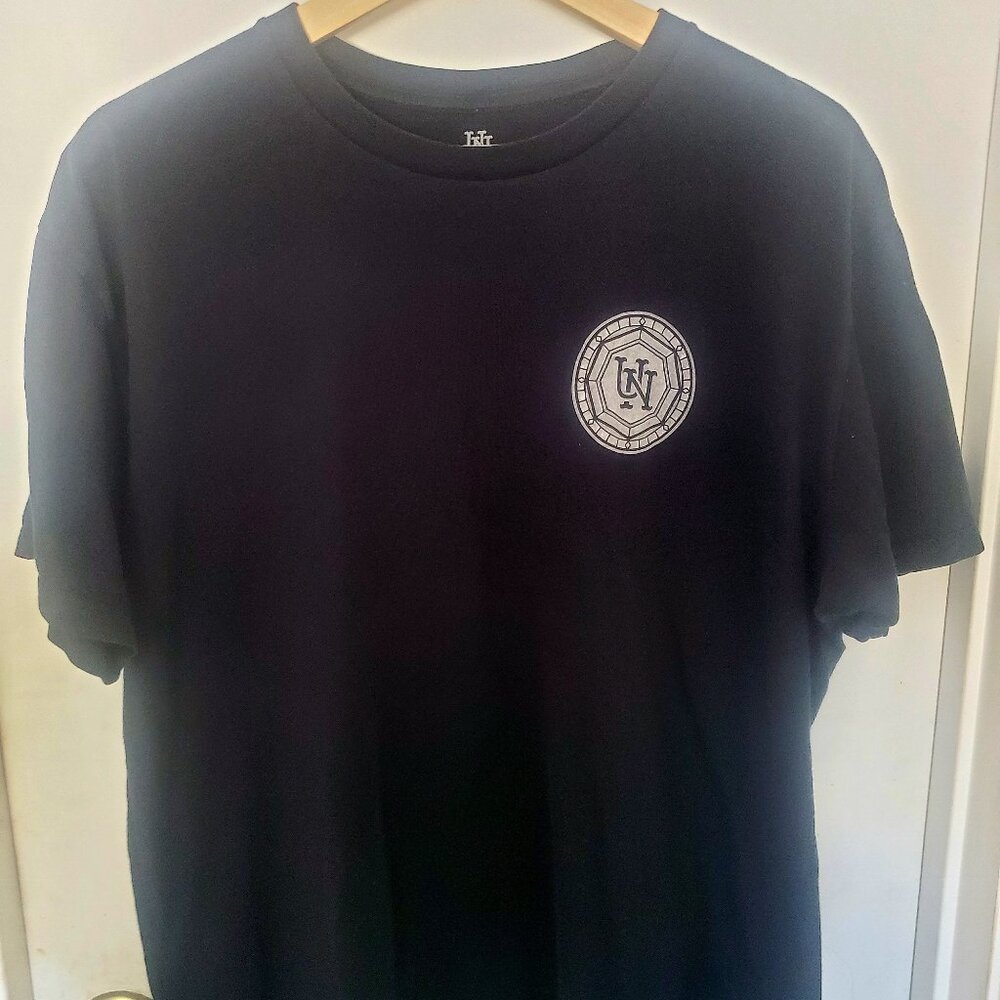 Urban Necessities Black T-Shirt Men's Size L
